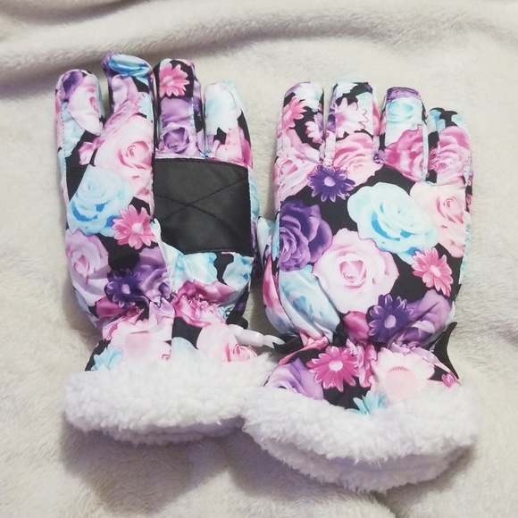 Floral 3M Thinsulate Gloves - Picture 1 of 3